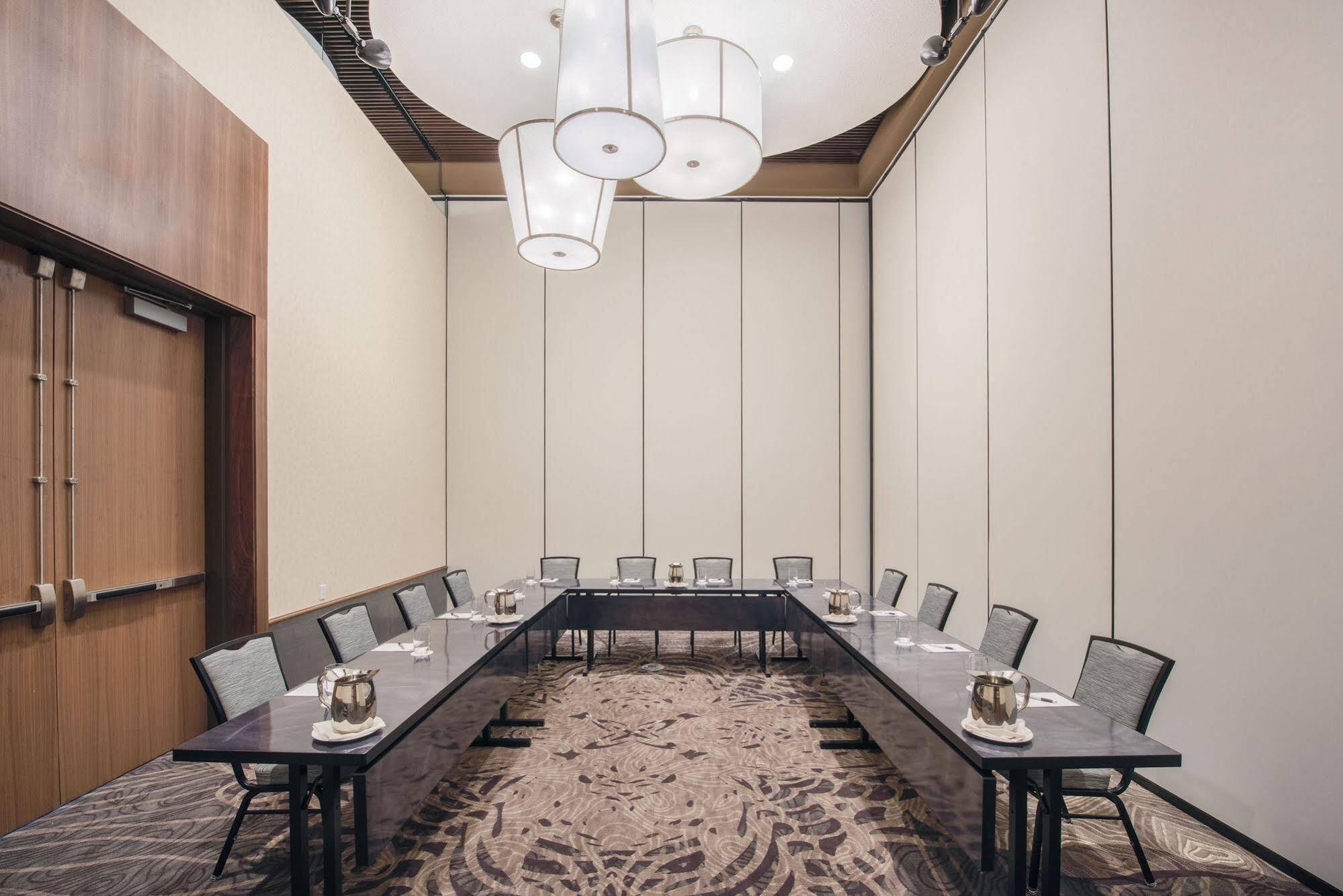 The Hotel At Oberlin Bagian luar foto